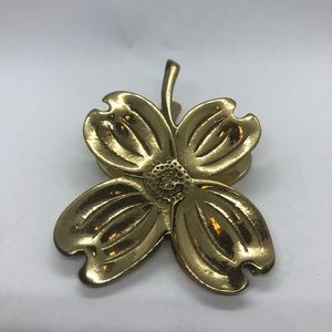 Vintage Virginia Metalcrafters Dogwood Brass Clip